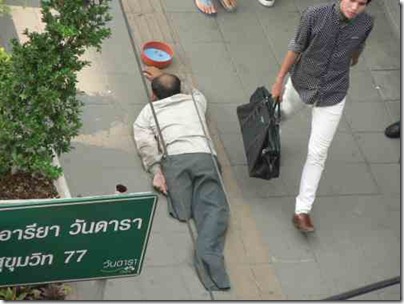 beggar_one-legged_Bangkok